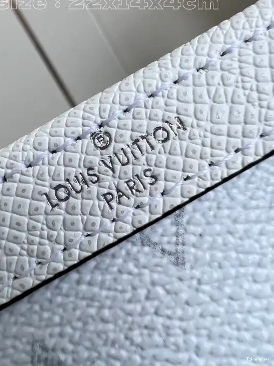 Cheap LOUIS VUITTON Wearable Wallet -22*14.5*4.5CM Gaston 0706